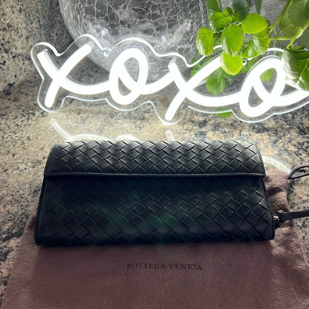 Botega Veneta, leather black wallet with dust bag, includes unbranded chain